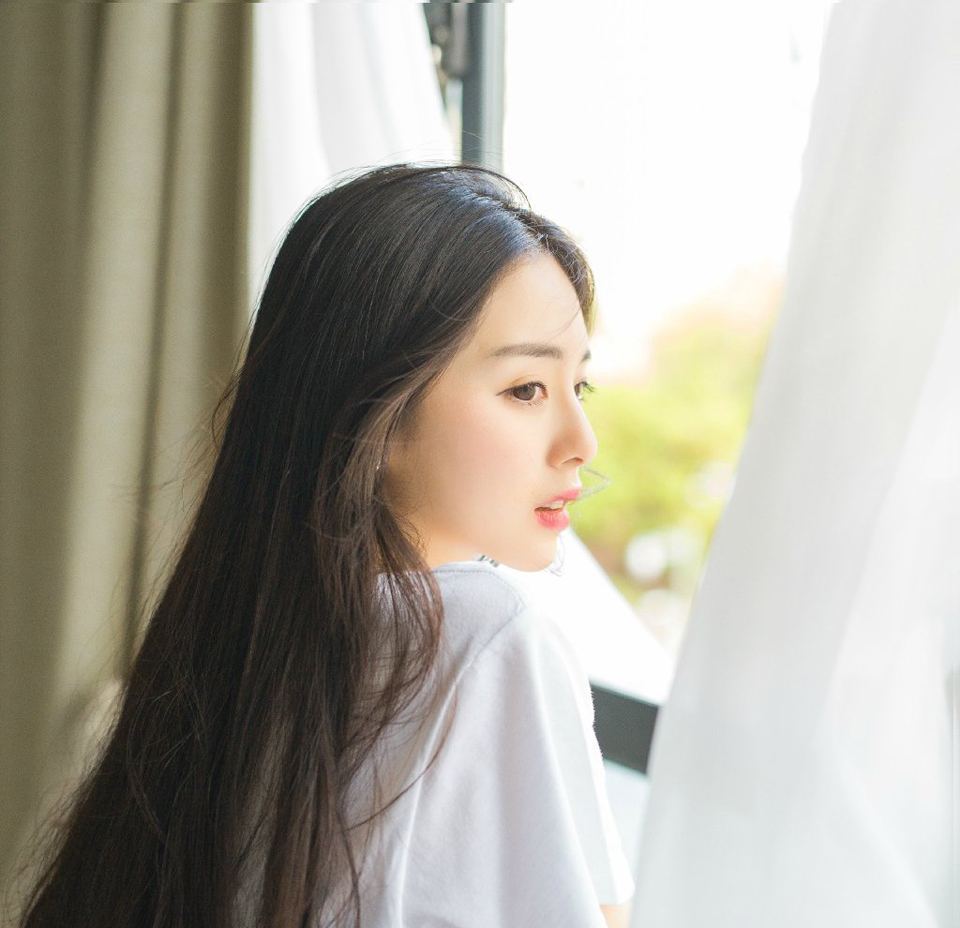 “莫要乱说，我之前开玩笑的。”魏延连忙道，虽然他很想打，但要事因为这个就让庞统去死，那他还是宁愿和平接受蜀中。